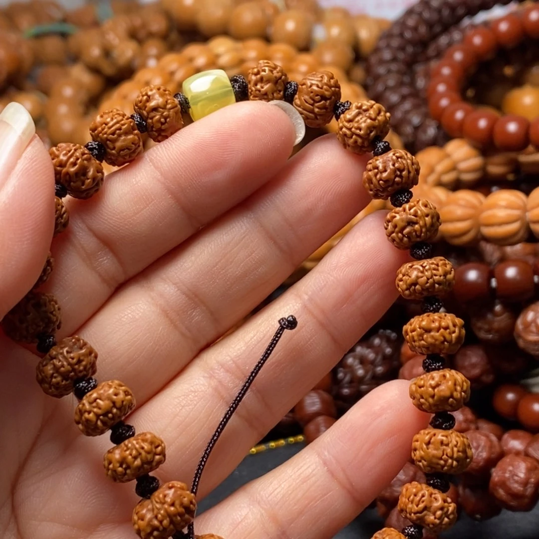 猴头核桃吊坠橄榄