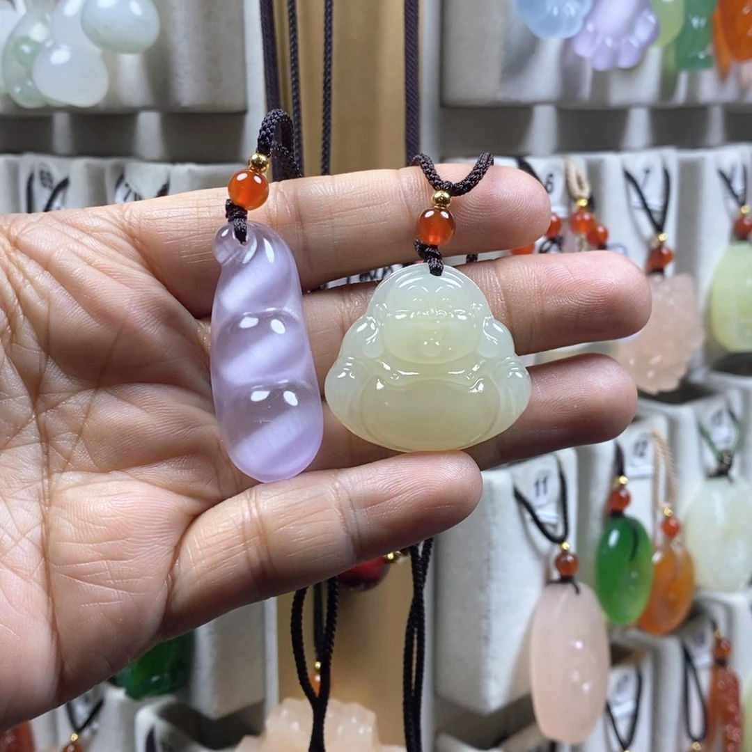 颈饰未镶嵌石英质玉（金丝玉）遇****，