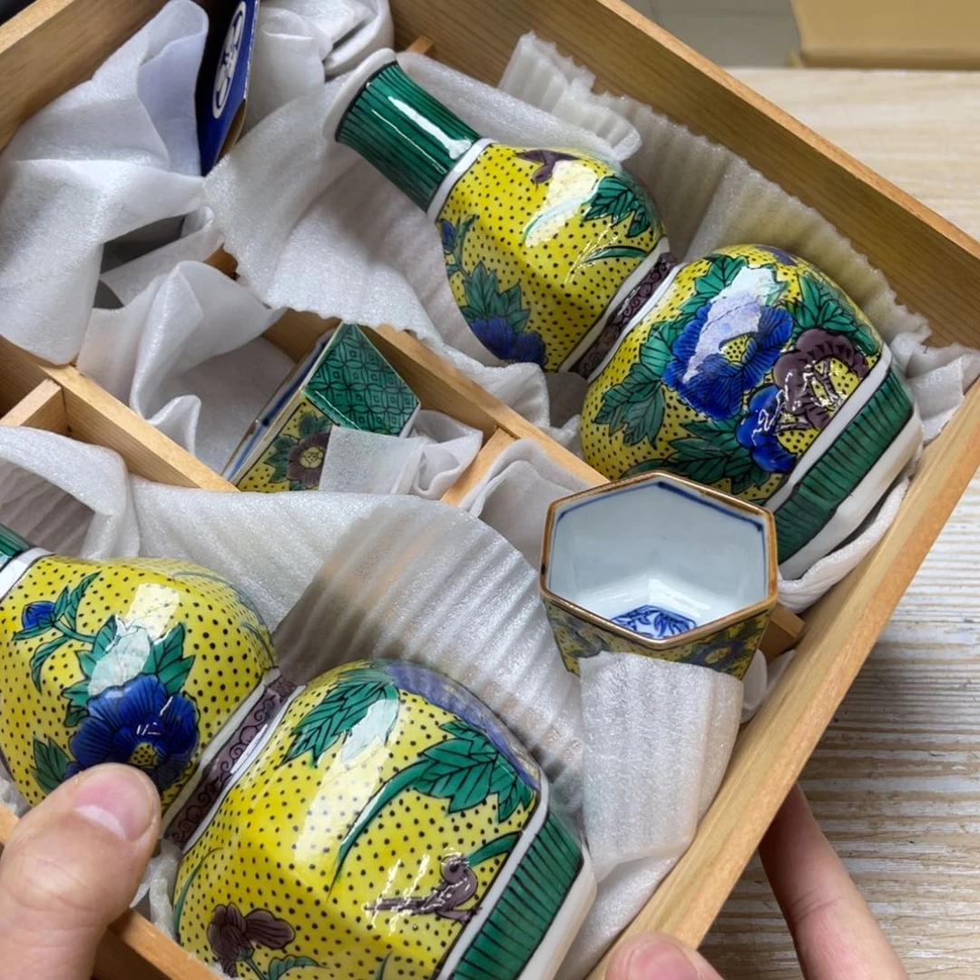 瓷片密密麻麻的小故事