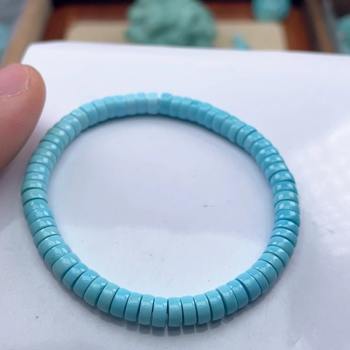 绿松石颈饰未镶嵌