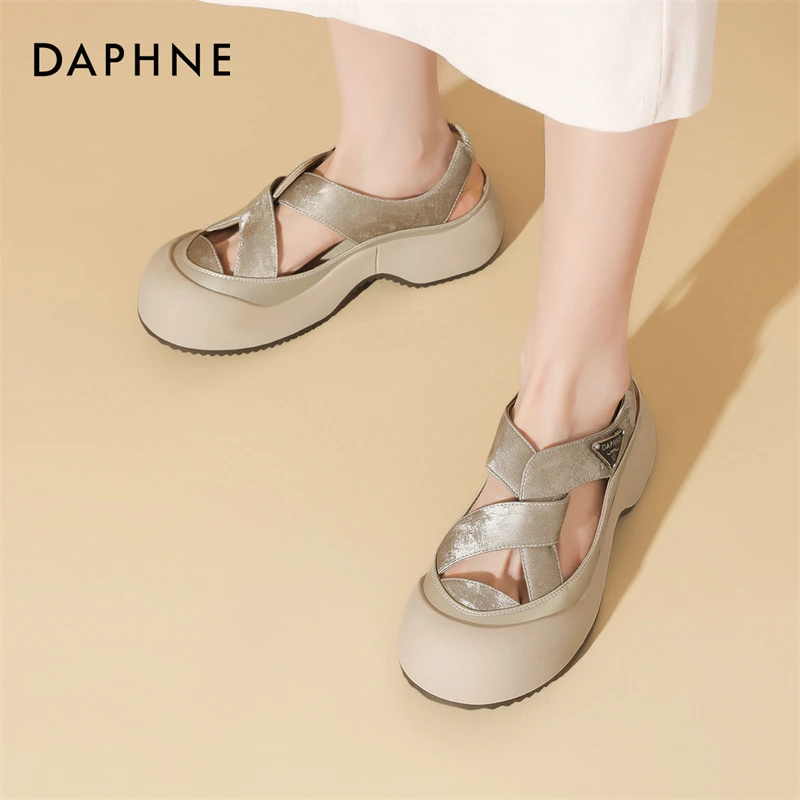 达芙妮厚底包头凉鞋女款2025夏新款休闲运动罗马百搭爆款猪笼单鞋