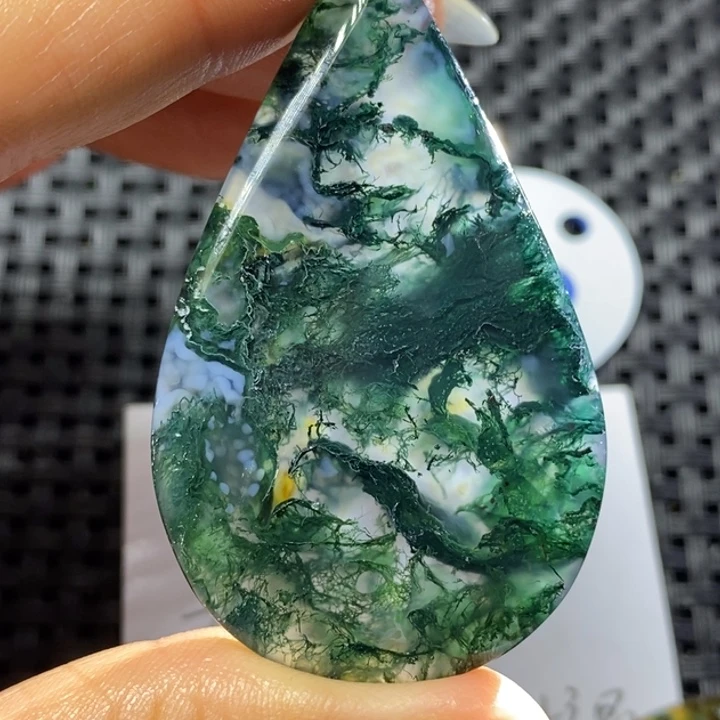 未镶嵌颈饰玛瑙/玉髓刘*