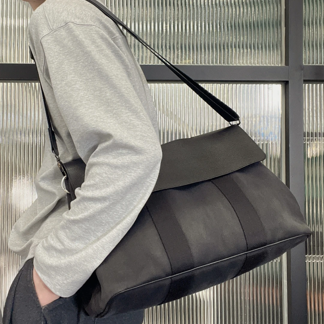 95新 Hermes/爱马仕 【龙】43PP02黑色拼皮翻盖杀手包