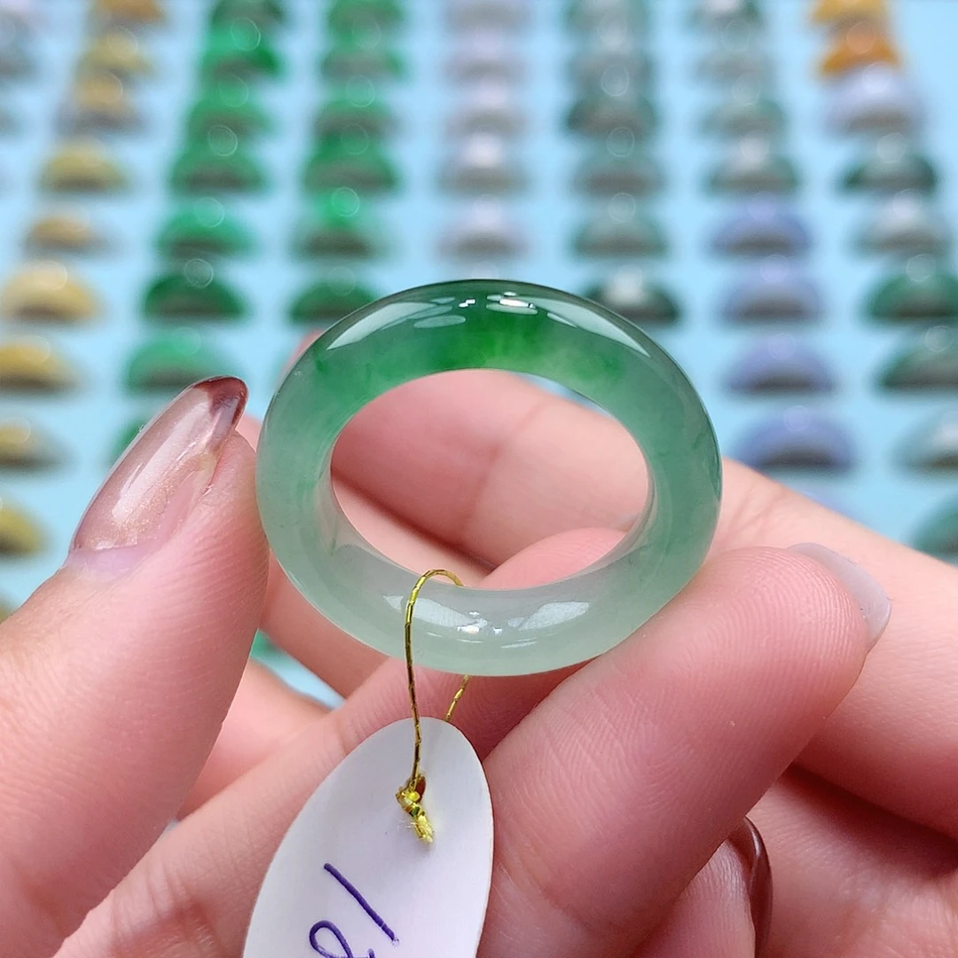 未镶嵌戒指翡翠18圈