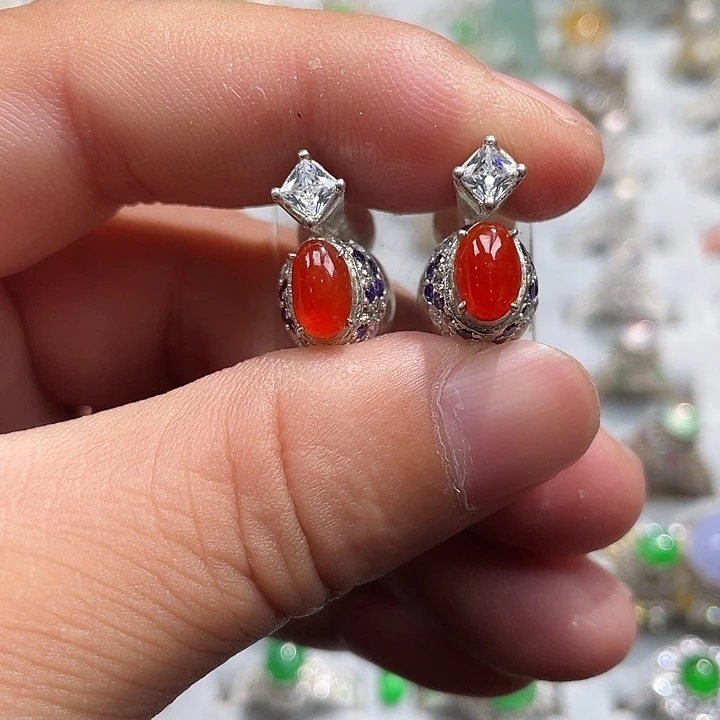 翡翠裸石冰红翡耳钉铜托