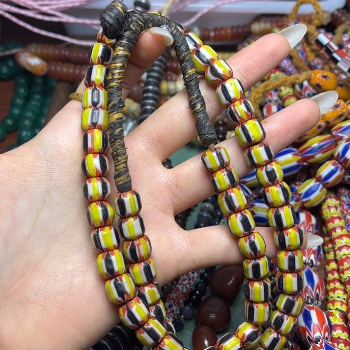 玻璃颈饰3065 雪佛兰一条