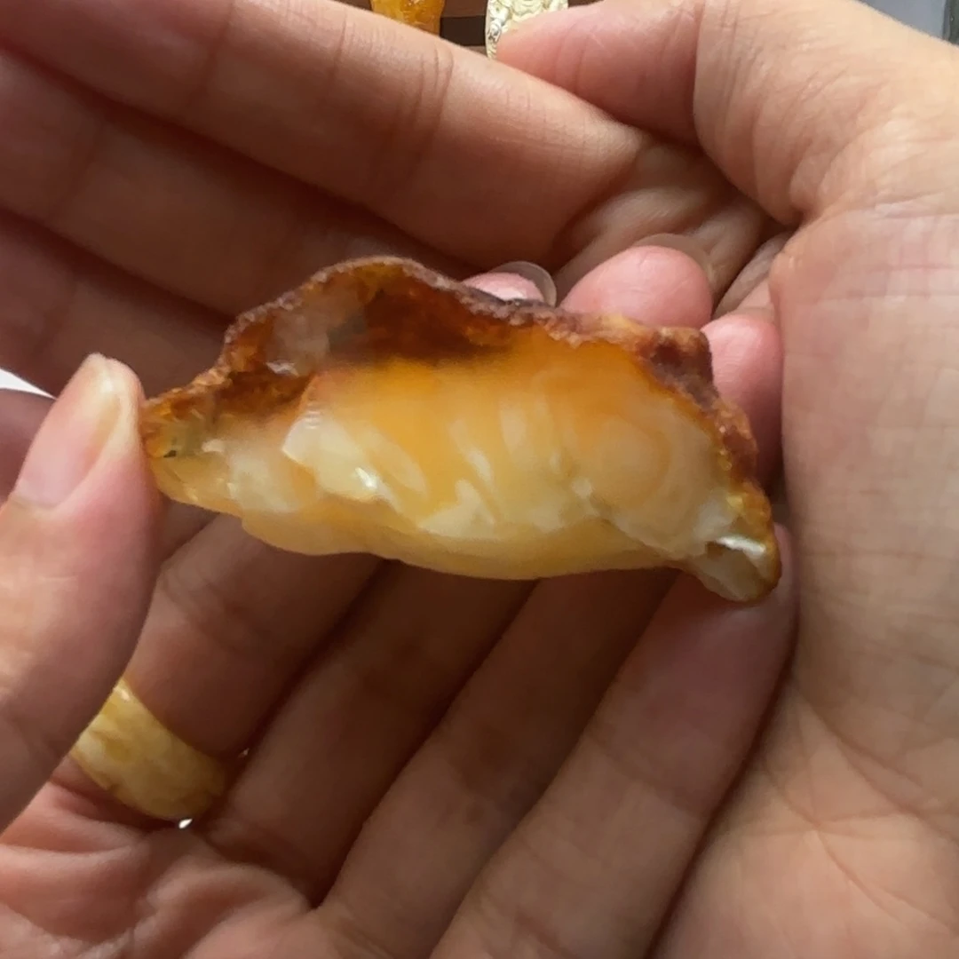 定制琥珀未镶嵌无****琥珀