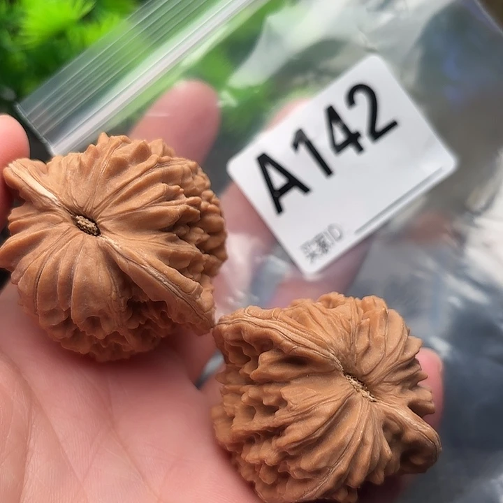 桃核把件核桃四座楼43