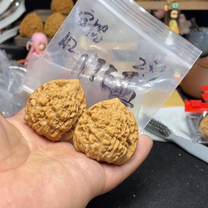 文玩核桃把件N**聂官帽