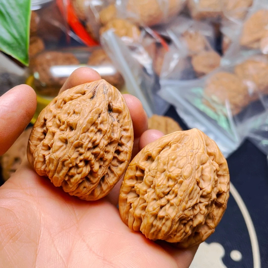 文玩核桃吊坠蓟县虎头王