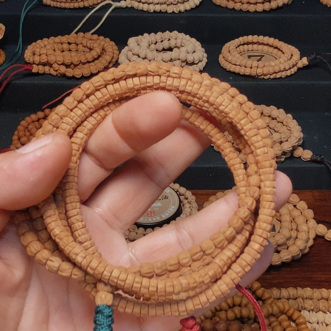 侯***爷手串柏香籽/百香籽