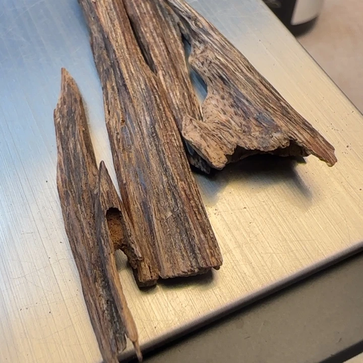 沉香摆件惠州树心虫漏2.5克