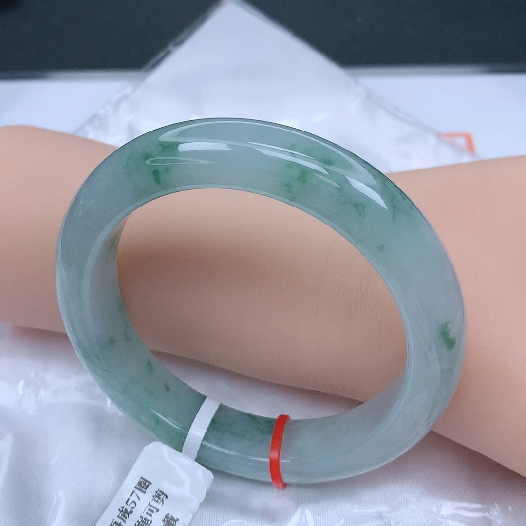 【闪购商品】未镶嵌手镯翡翠，57