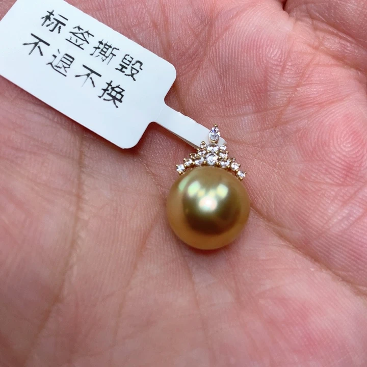 颈饰18K金镶嵌海水珍珠