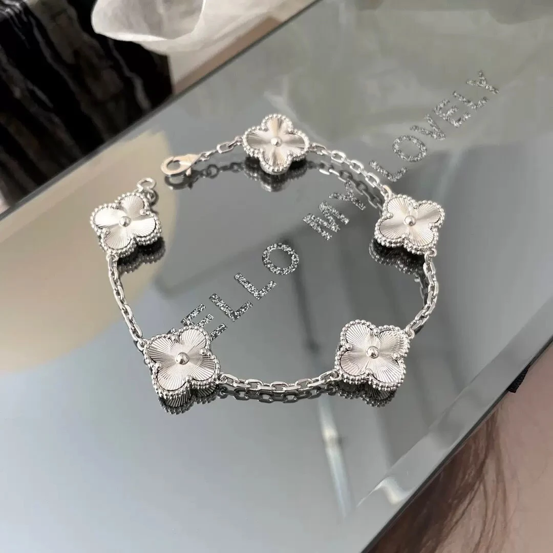 合金手链 经典款四叶草雷射手链简约时尚