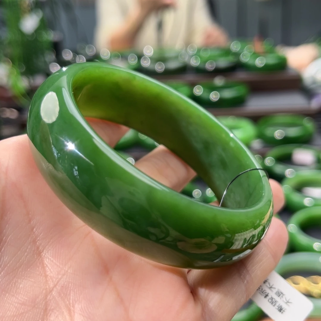 未镶嵌手镯和田玉（碧玉）