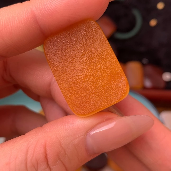 天然原矿切牌吊坠