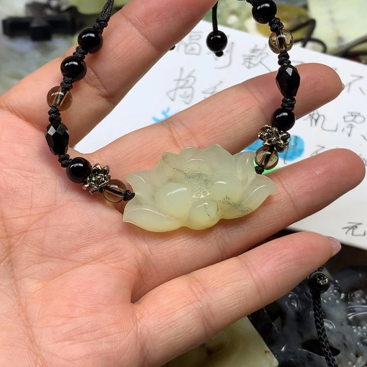 蛇纹石玉合金颈饰