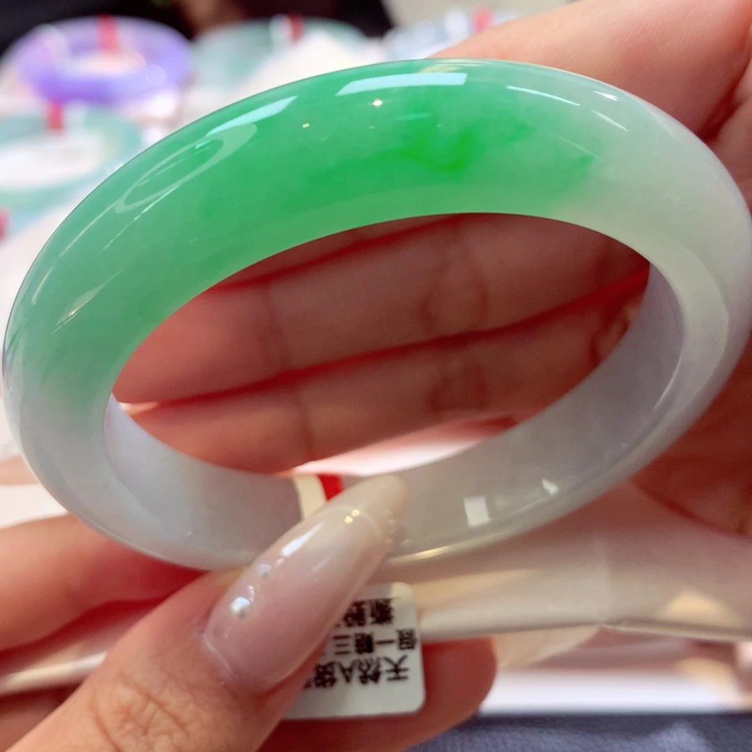 未镶嵌手镯翡翠白底青29号66