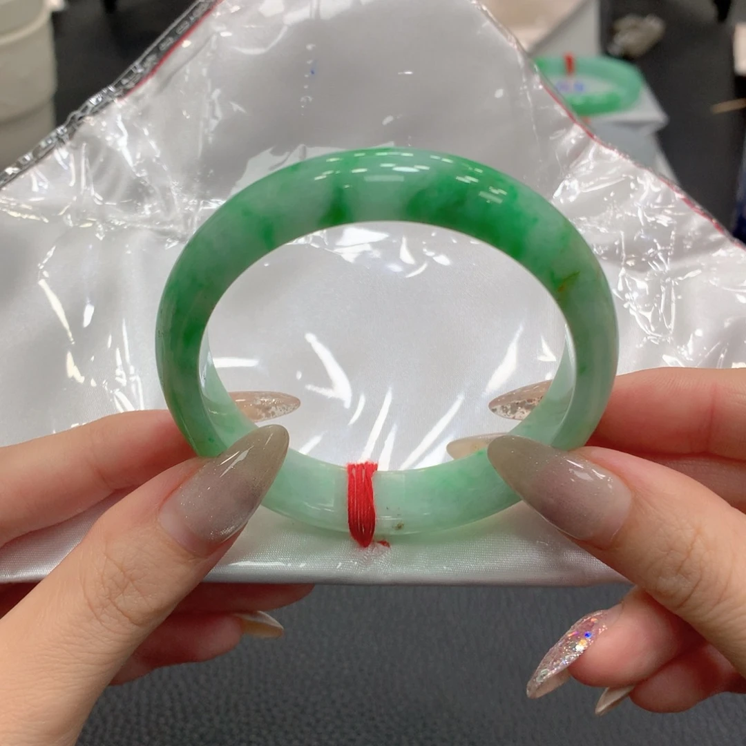 海***。未镶嵌手镯翡翠翡翠