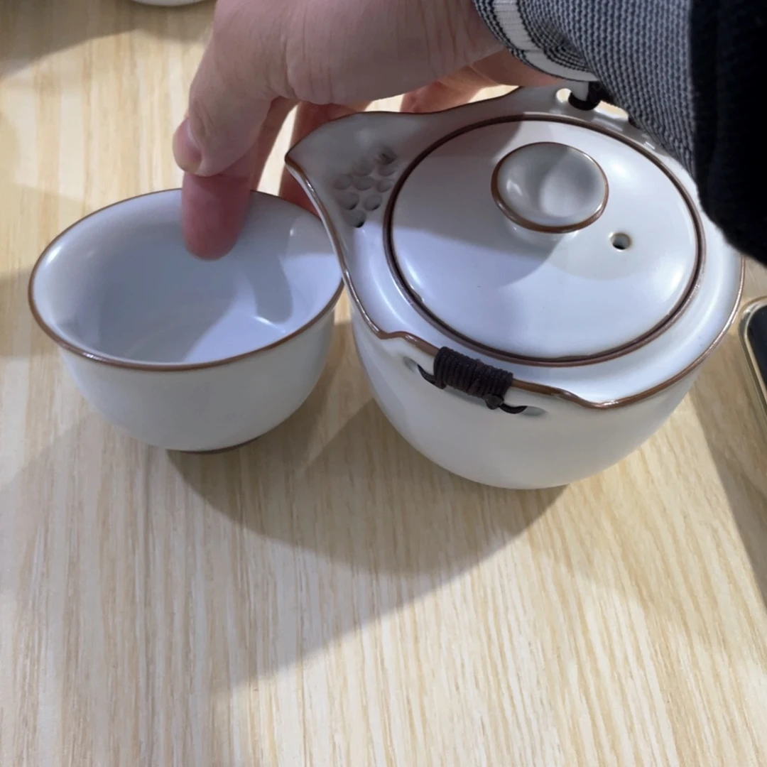 瓷片小微瑕。。。。。。。。。。。