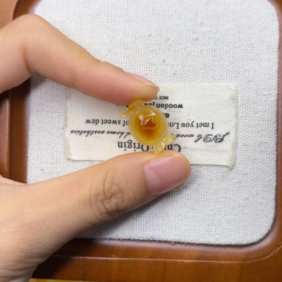 未镶嵌琥珀裸石糖果