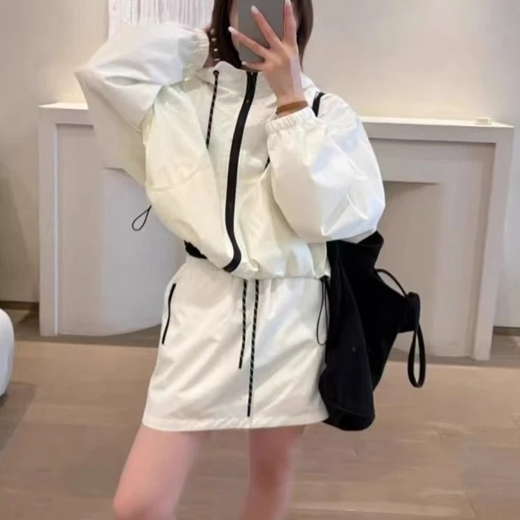 休闲运动短裙套装女欧洲站2025春夏新款韩版连帽冲锋衣外套两件套