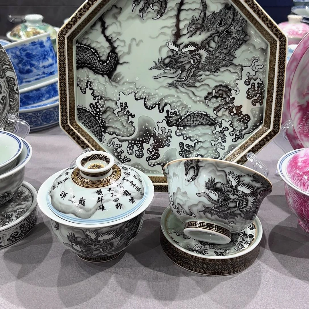 瓷片景德镇瓷器精品陈列