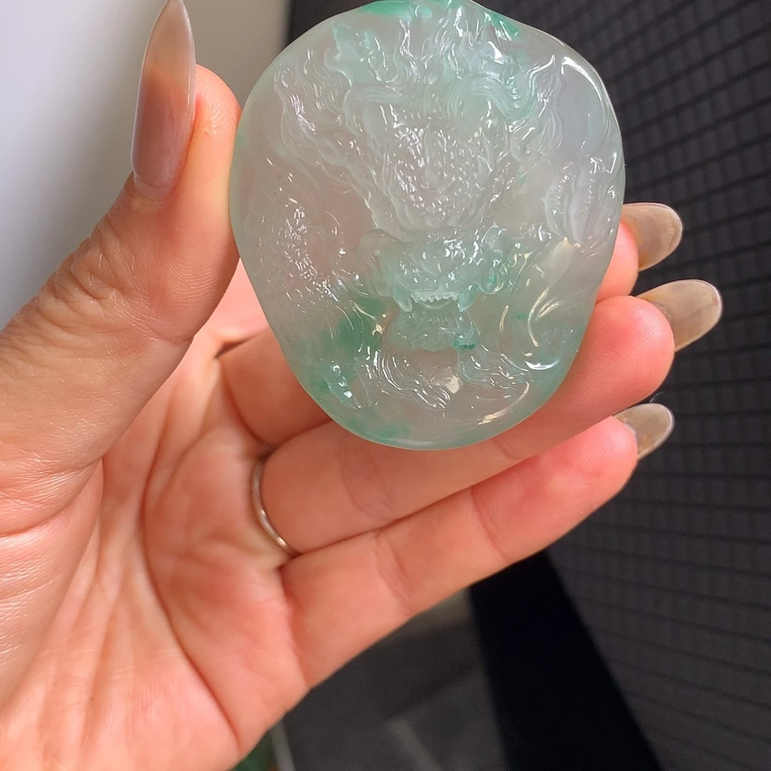 石英质玉未镶嵌吊坠