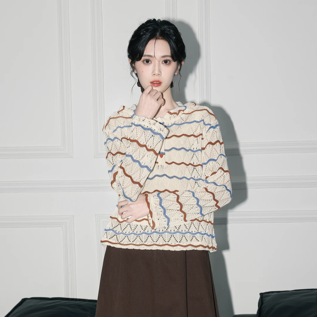 撞色条纹连帽针织衫女春秋2025秋新款慵懒风宽松镂空外搭短款上衣