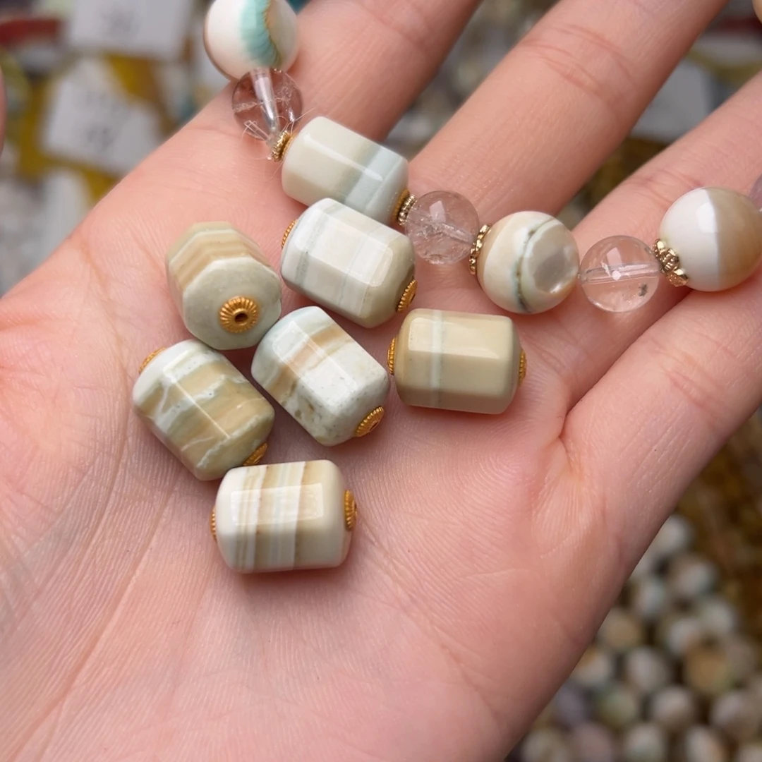 玛瑙/玉髓合金珠宝半成品L213。14*10mm天然缠丝玛瑙桶珠一个