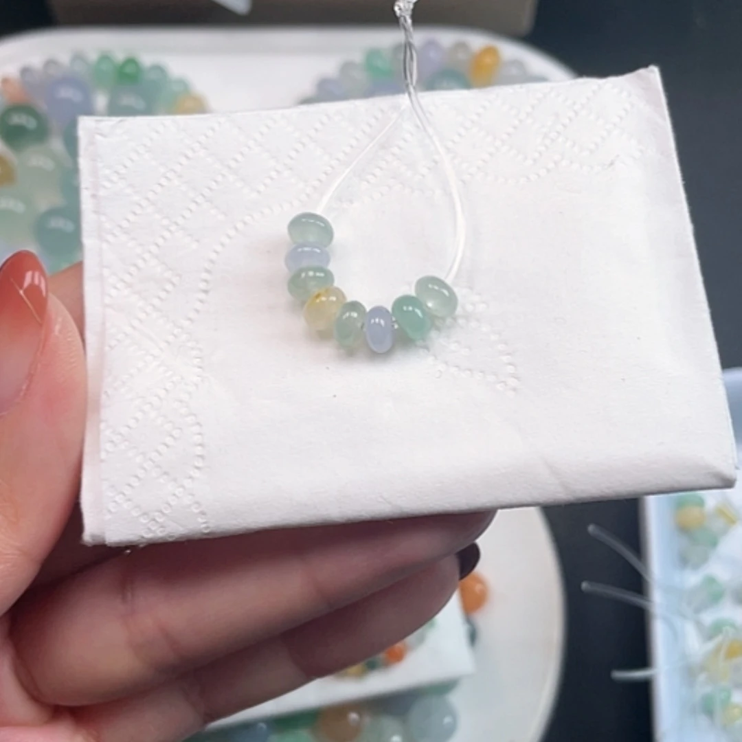 【闪购商品】定制翡翠未镶嵌小**?，