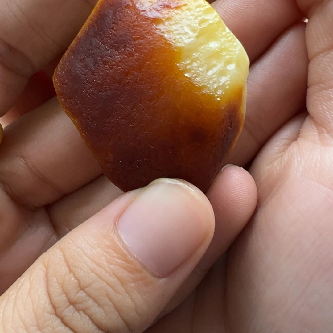J***匆未镶嵌定制琥珀蜜蜡定制