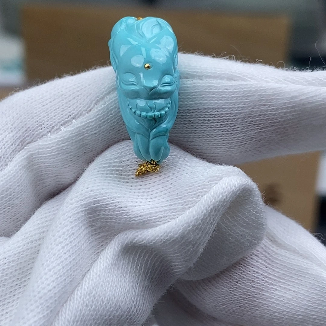 绿松石未镶嵌珠宝奇石