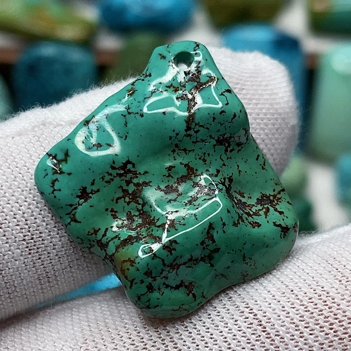 绿松石未镶嵌天然原矿 地大质检