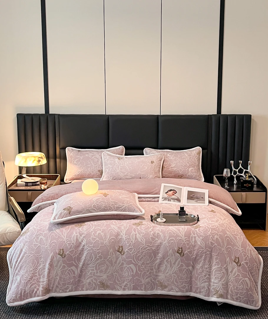 水星甄选家纺2025新款立体雕花绒牛奶绒羊羔绒保暖加厚秋冬四件套