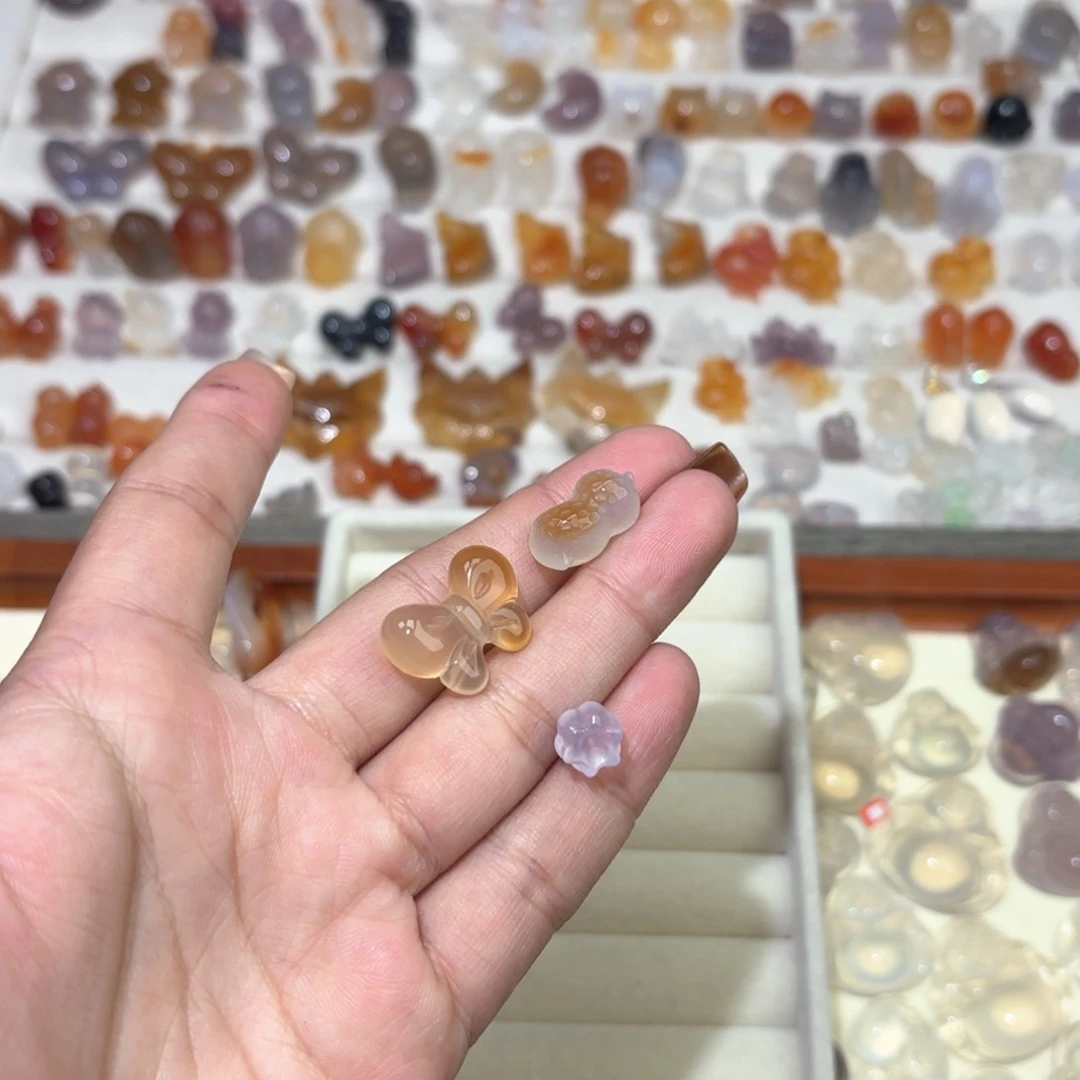 玛瑙/玉髓颈饰未镶嵌五*甜