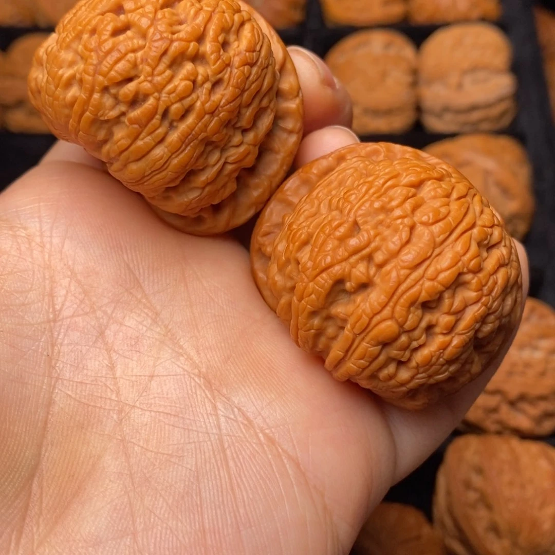 文玩核桃吊坠秦岭野生核桃