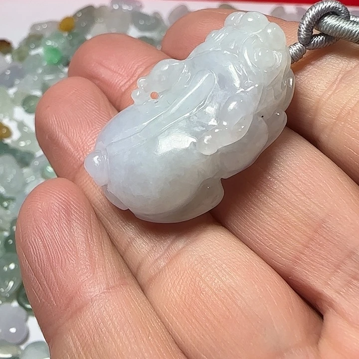 翡翠未镶嵌颈饰天然缅甸翡翠貔貅挂件