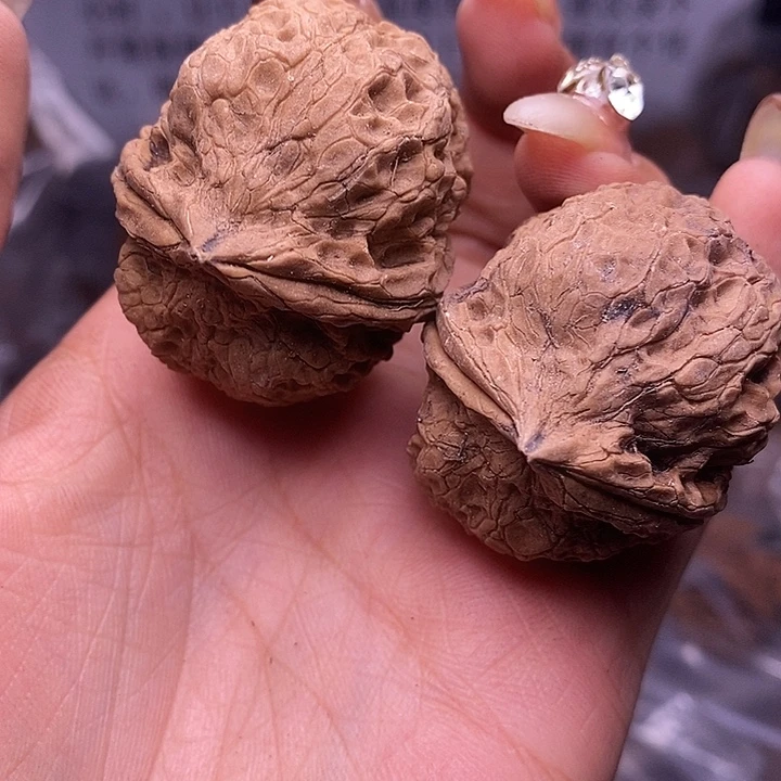 核桃云南野生铁核桃105号38mm