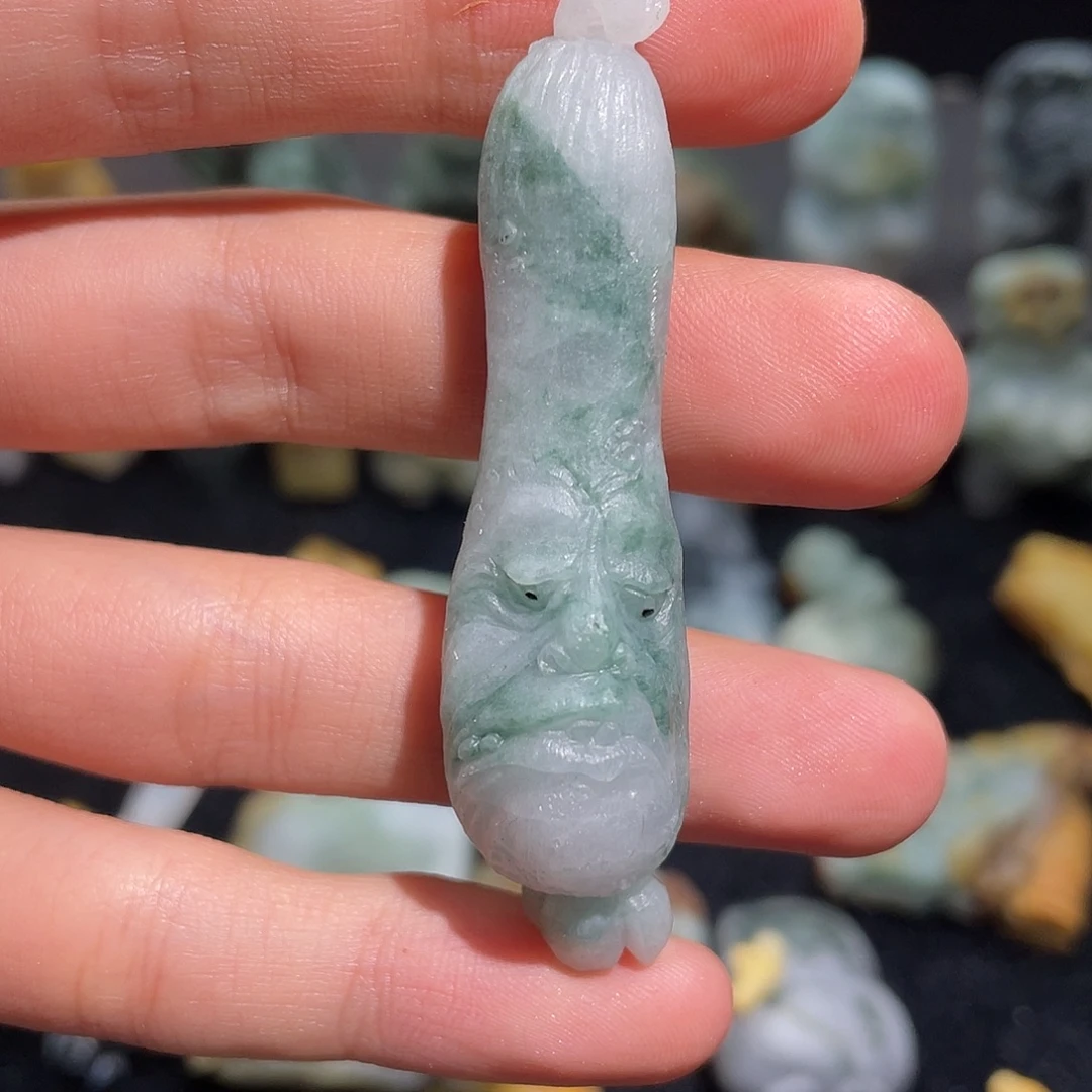 翡翠未镶嵌挂件瓜