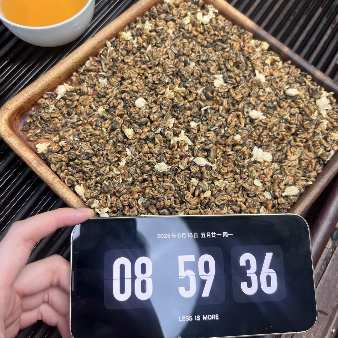 茉莉手工奶螺  ② 小鹿收茶 头春头采 茉莉红茶 云南滇红 6月16