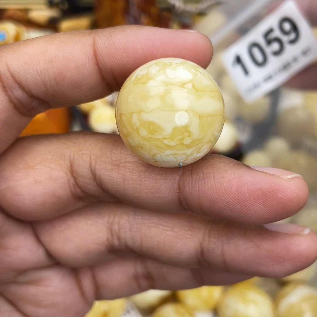 蜜蜡未镶嵌珠宝奇石23.6