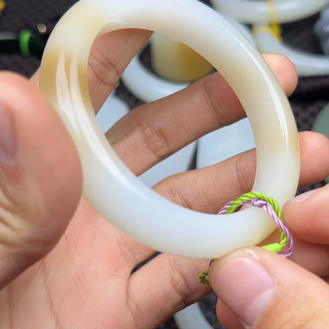 羊***哥和田玉未镶嵌挂件