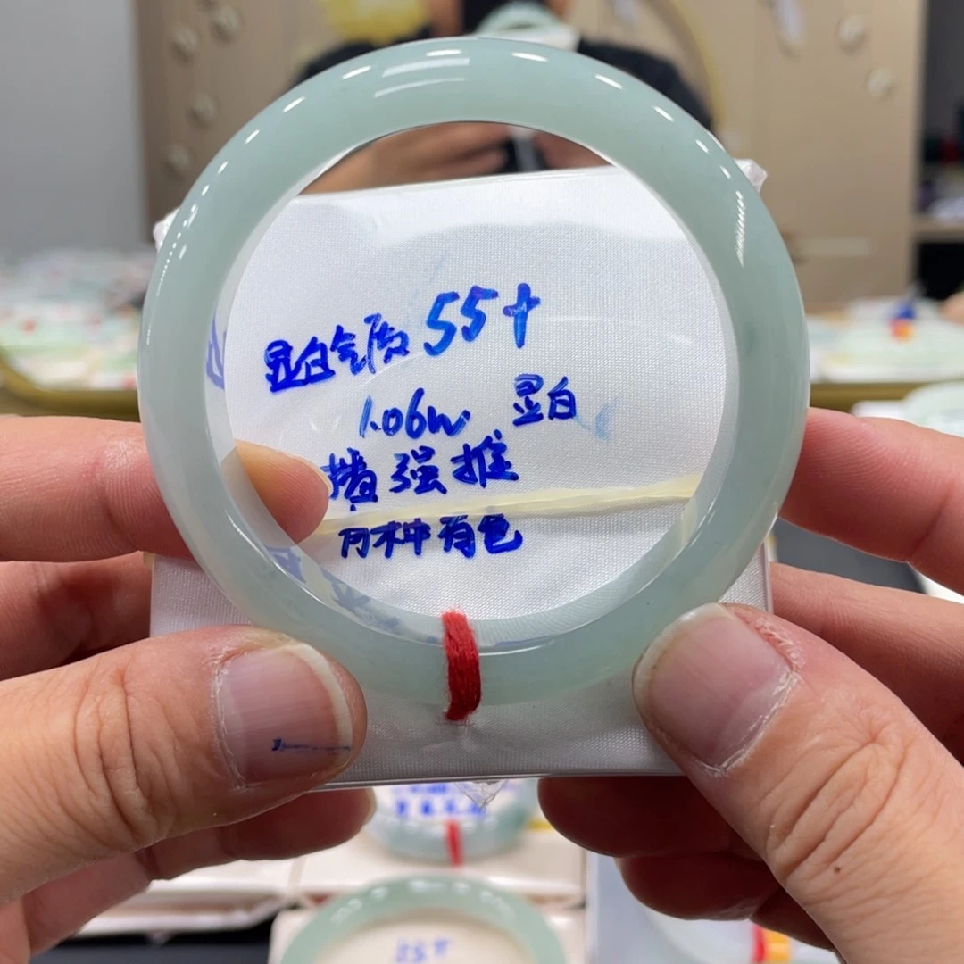 未镶嵌手镯翡翠翡翠