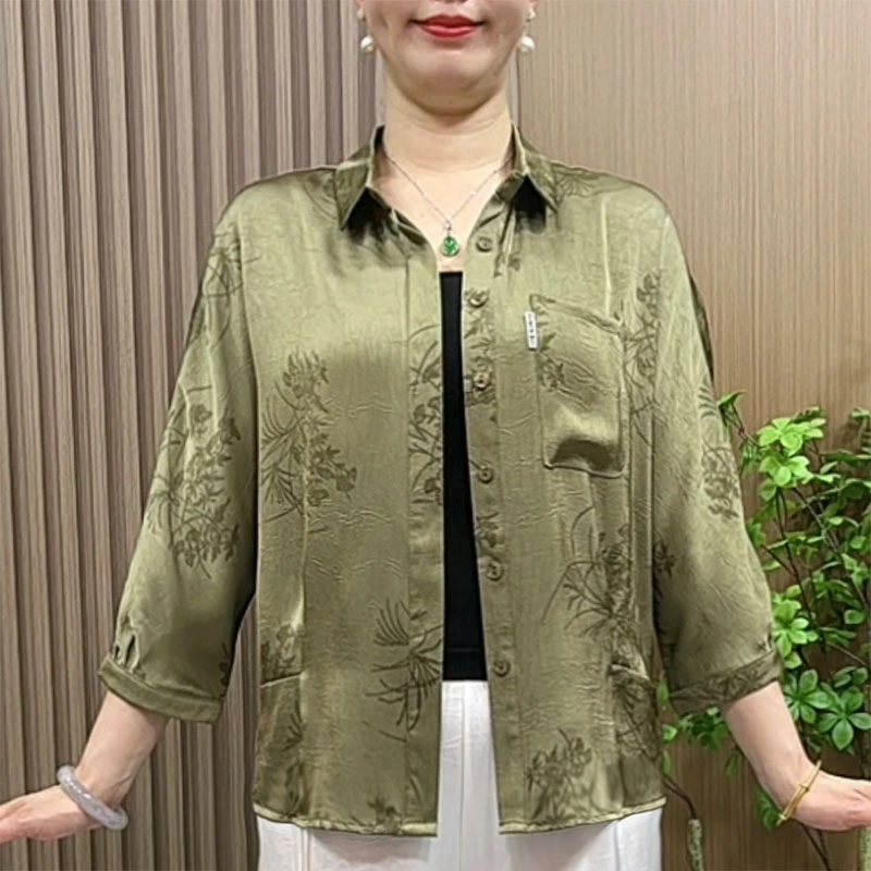 母亲节衣服妈妈装夏季洋气衬衫中老年女装翻领短款蝙蝠袖高档衬衣