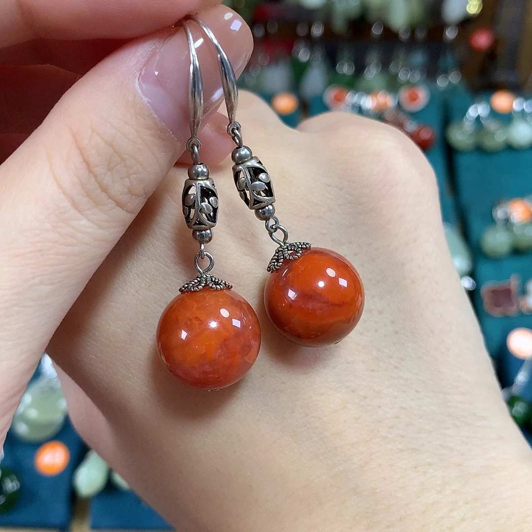 南红玛瑙银S925镶嵌耳饰卡15左右