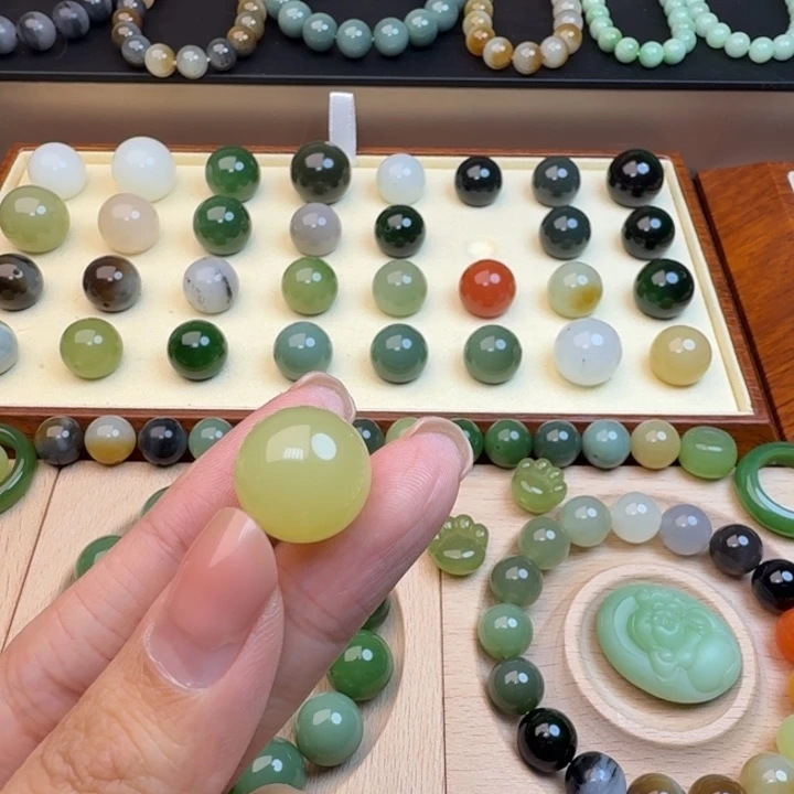 和田玉未镶嵌手链