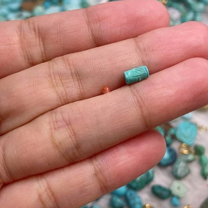南红玛瑙未镶嵌珠宝奇石
