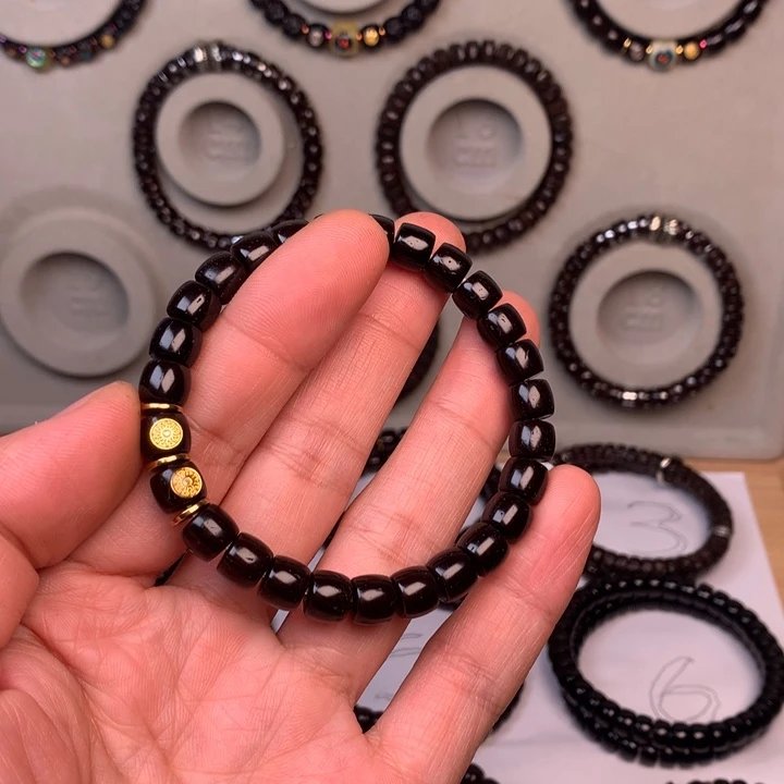 椰蒂手串预****椰蒂手串